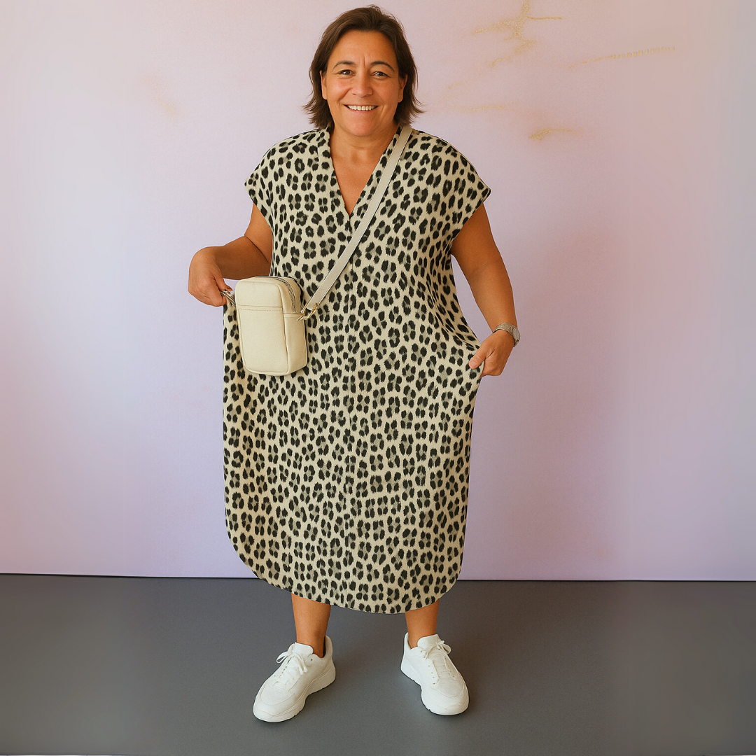 Sonja™ | Robe à imprimé léopard avec col en V
