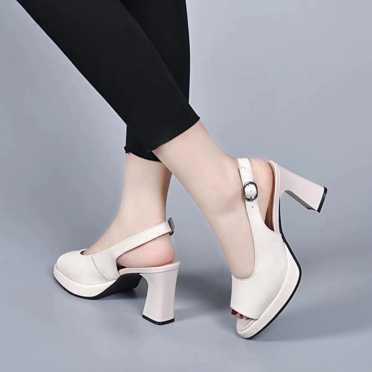 Les talons en cuir respirants de Mélanie !
